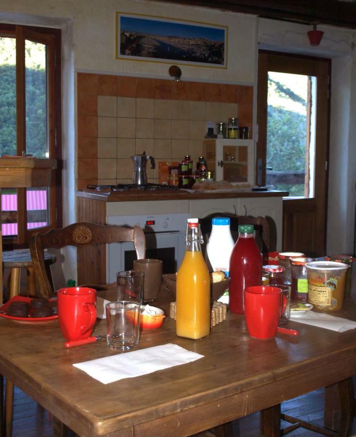 Au Bout De La Route Bed & Breakfast Prads-Haute-Bléone Eksteriør bilde