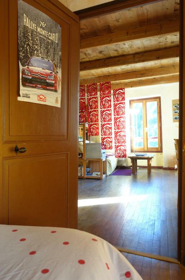 Au Bout De La Route Bed & Breakfast Prads-Haute-Bléone Eksteriør bilde